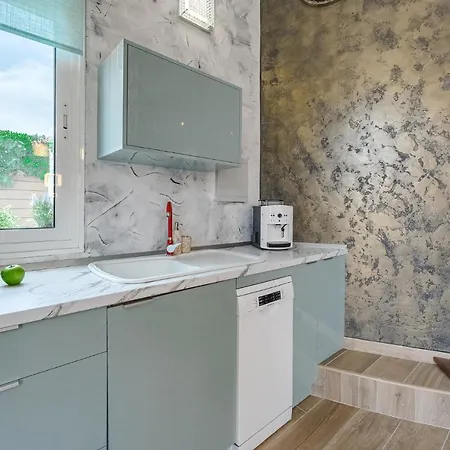 Holiday home Private Pool Bbq Air Conditioning Stunning Ocean View *